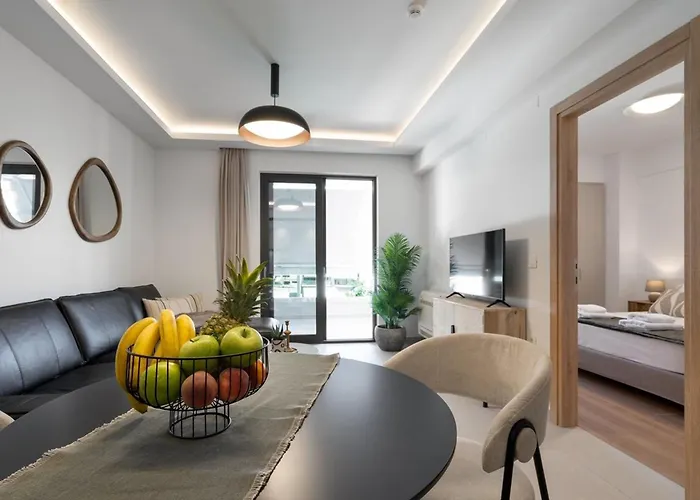 Comfy Terrace And Parking 800m To Old Town And Chania (Crete)