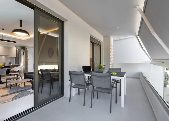 Comfy Terrace And Parking 800m To Old Town And Апартаменты